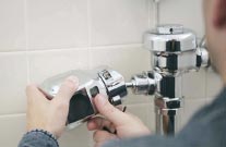 Technical Concepts TC AutoFlush Clamp - Automatic Flusher for Urinals & Toilets